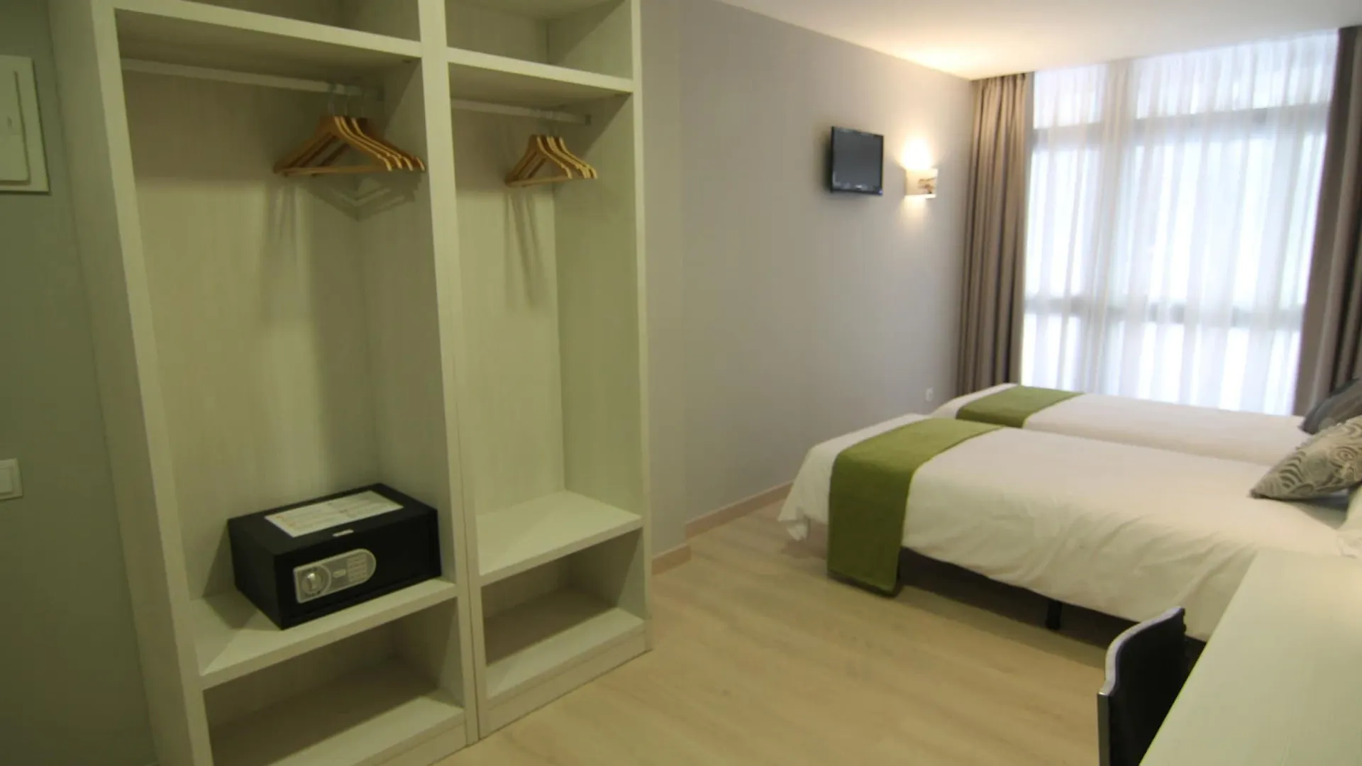 Hostal Aslyp 114 Barcelona