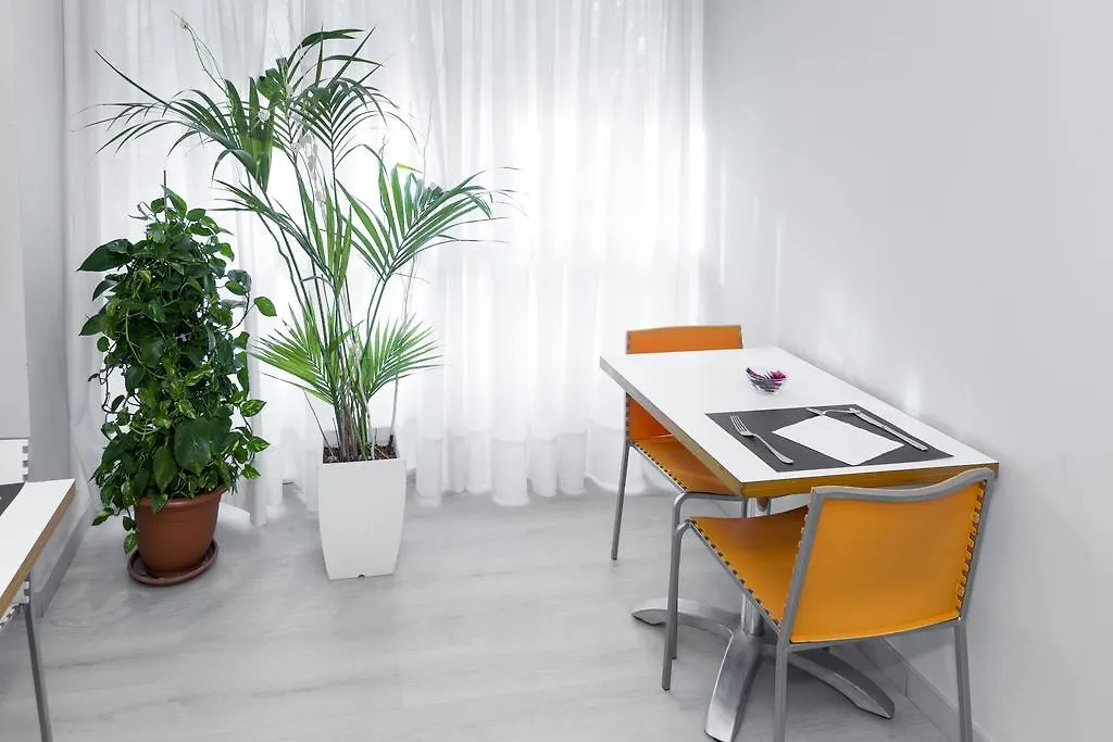 Hostal Aslyp 114 Barcelona
