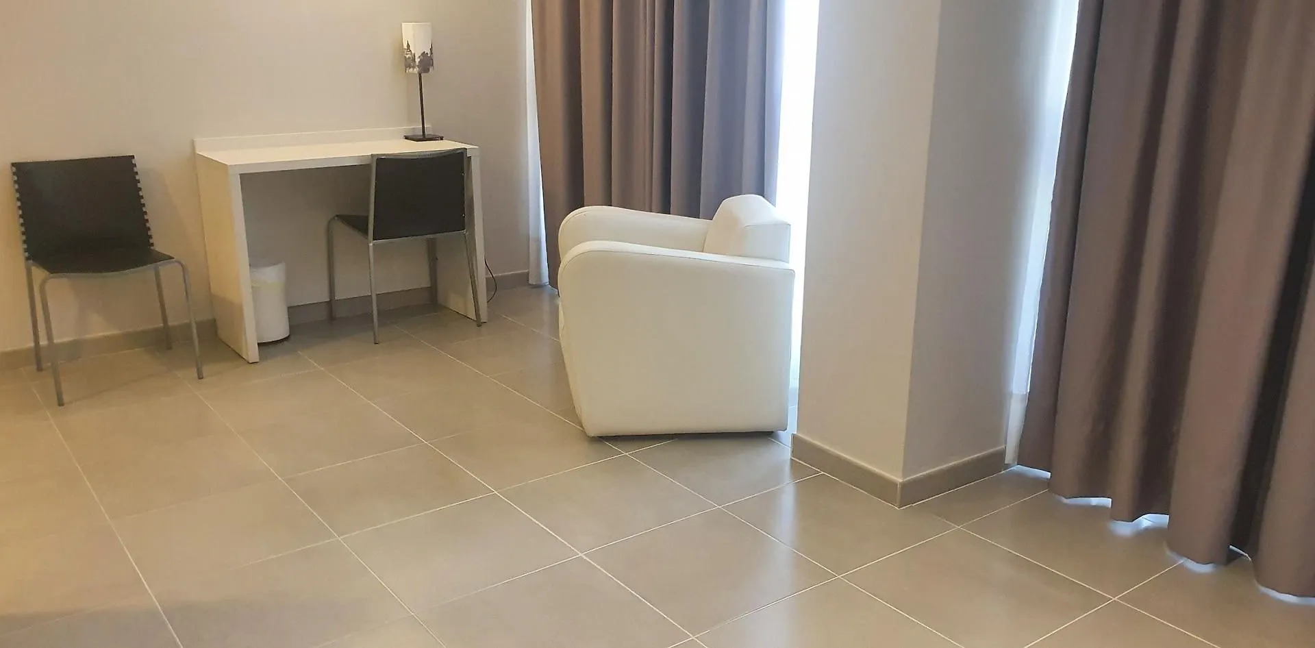 ** Guest house Hostal Aslyp 114 Barcelona Spain