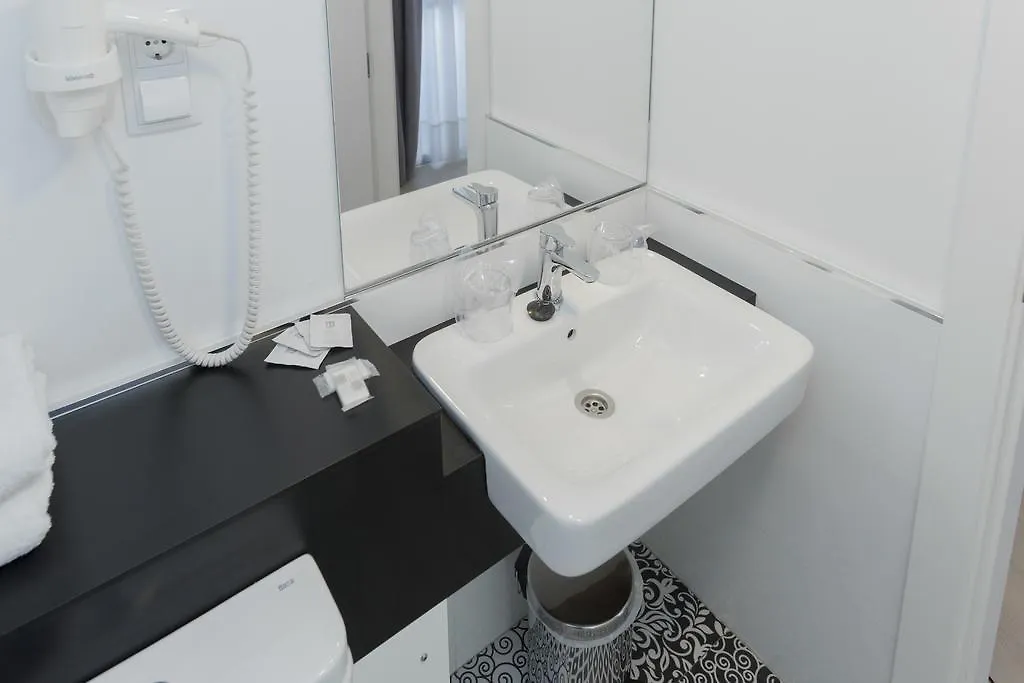 Hostal Aslyp 114 Barcellona 2*,