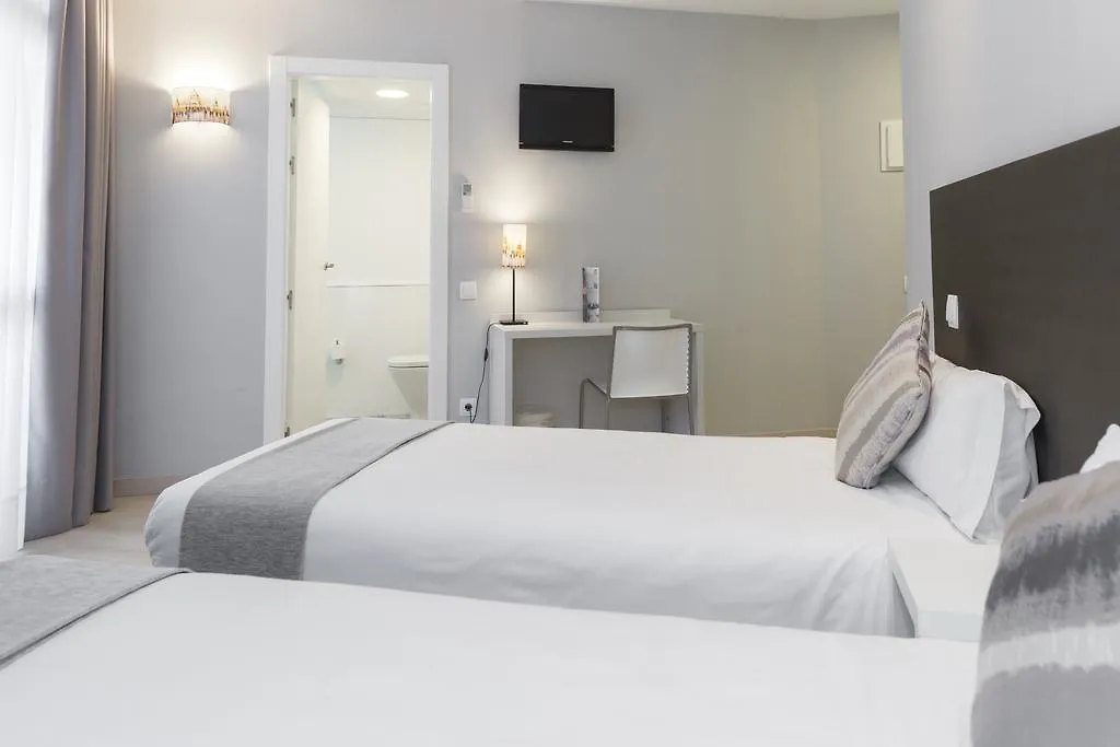 Hostal Aslyp 114 Barcellona 2*,  Spagna