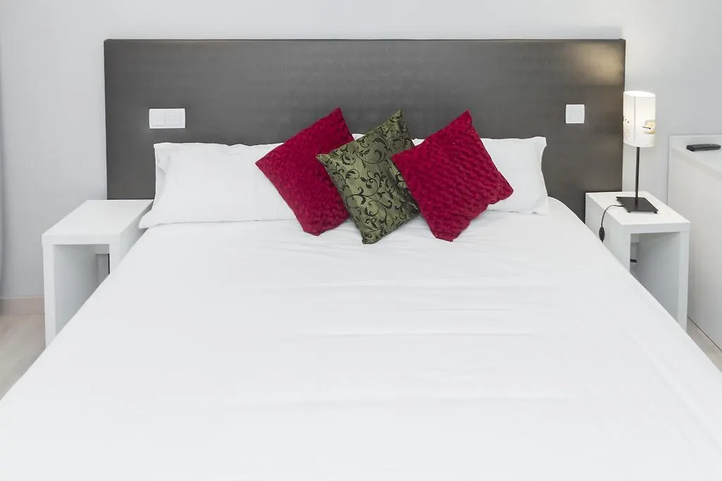 Affittacamere Hostal Aslyp 114 Barcellona