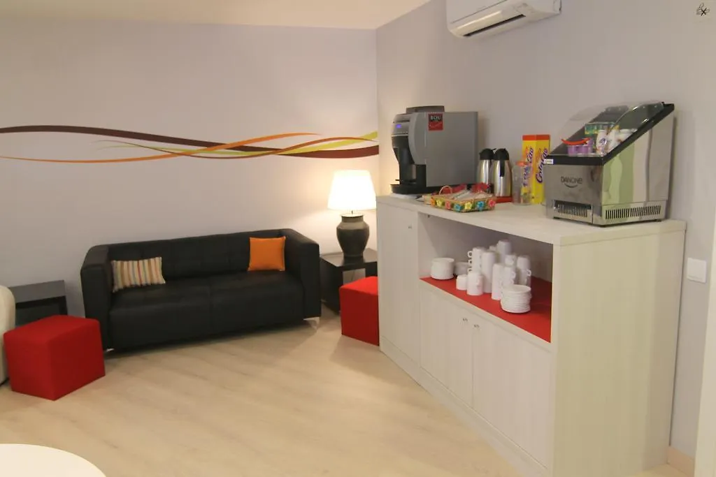 Hostal Aslyp 114 Barcellona Affittacamere