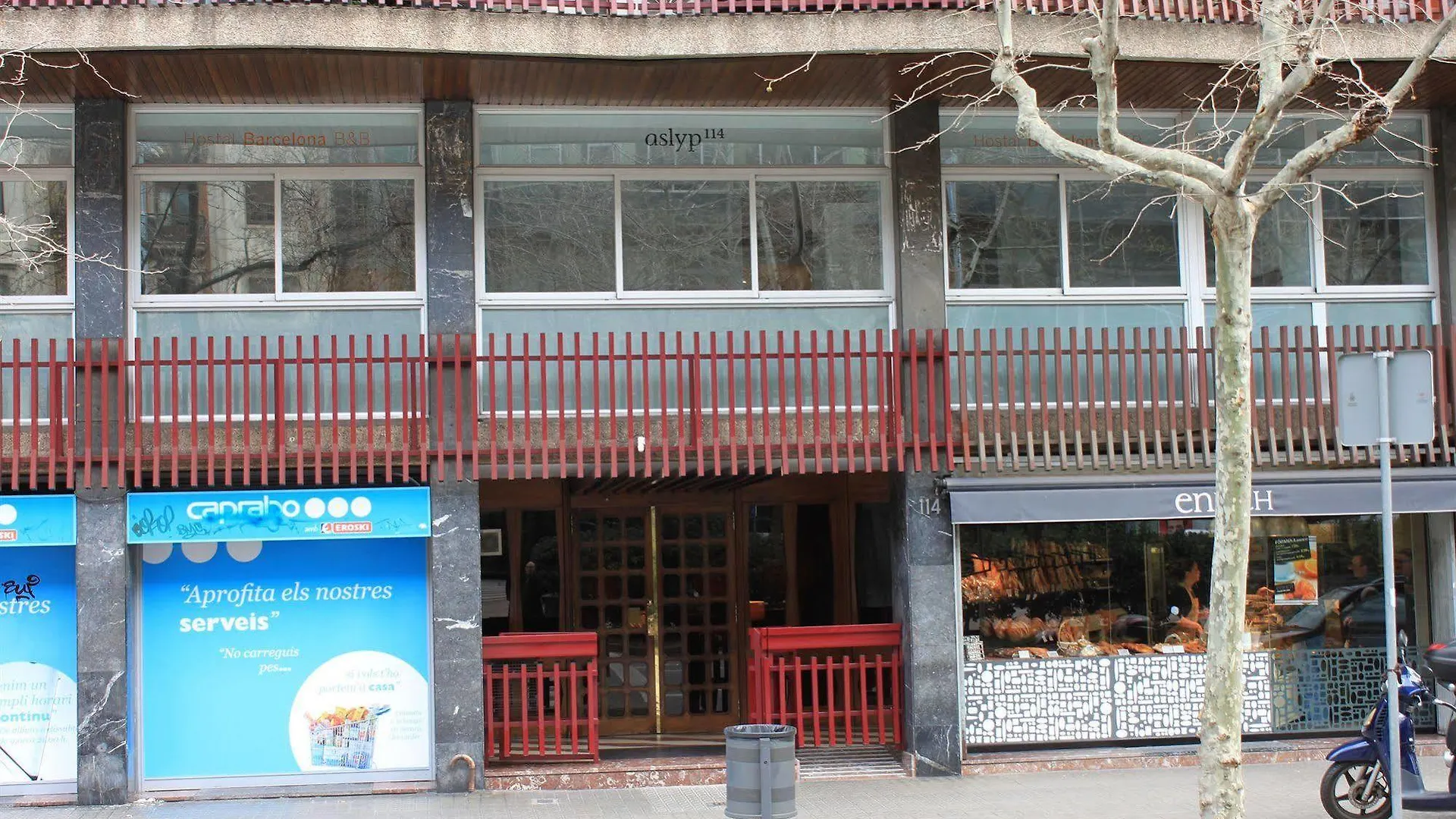 Hostal Aslyp 114 Barcellona 2*,  Spagna