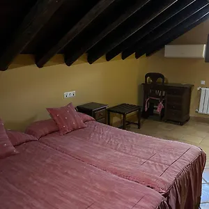Casa Grande De 3* El Burgo