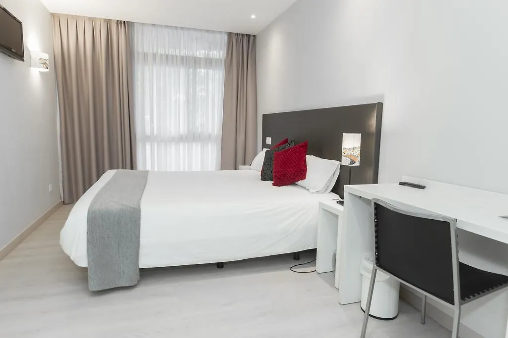 Hostal Aslyp 114 Barcelona Guest house